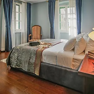 Theatre Luxury krevet i doručak