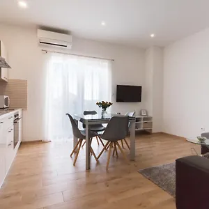  Apartment Lusani