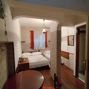 Deni Guest House Appartement