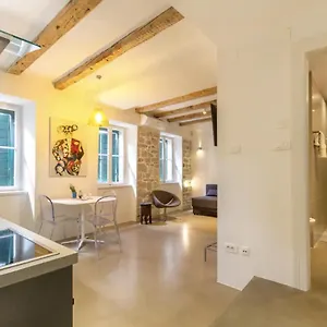  Apartment Diocletian Pearl