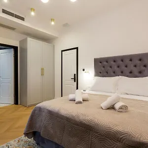  Apartment Litore Luxury Maestral