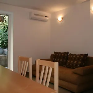 Apartamento Mrduljas, Split