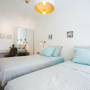 Apartamento Skradinska 11, Split