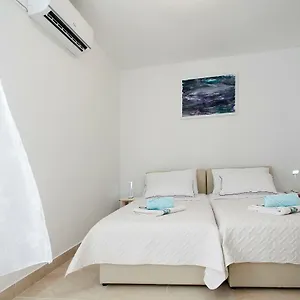 King's Garden Apartman