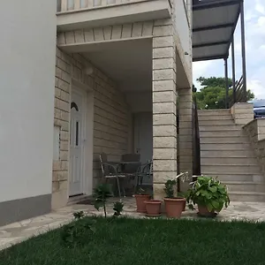 Mare Apartman